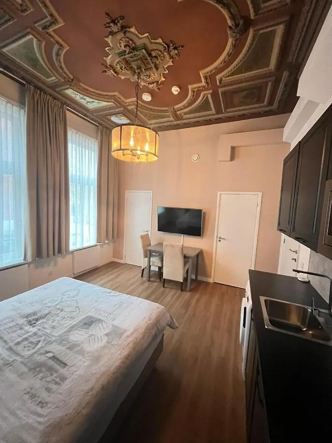 Rotterdam Inn Apartahotel